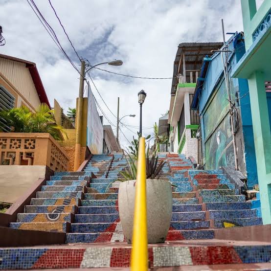 Las escaleras de Gurabo